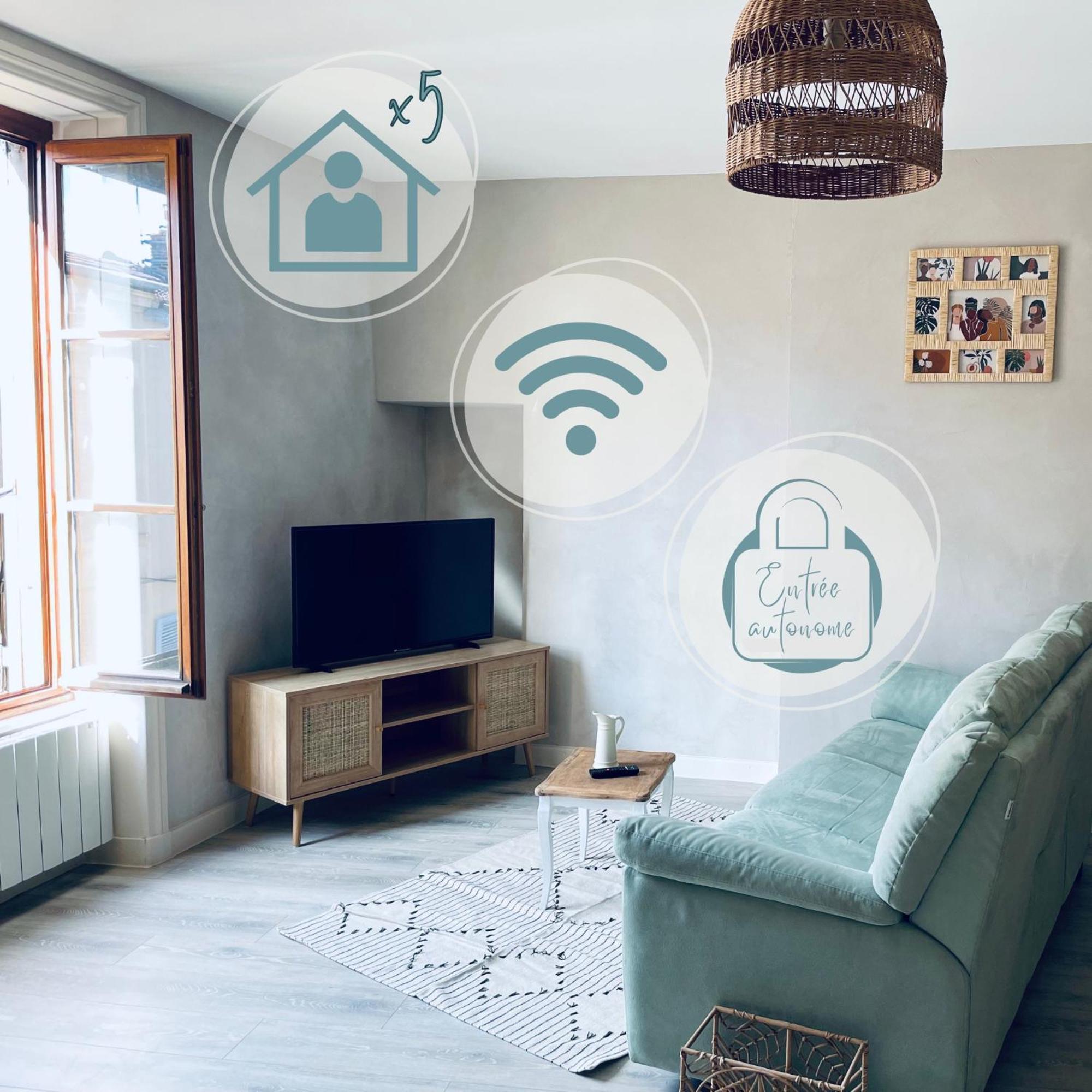 Appartement Centre De Charlieu Экстерьер фото